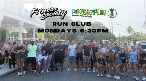 pineapples run club.jpg