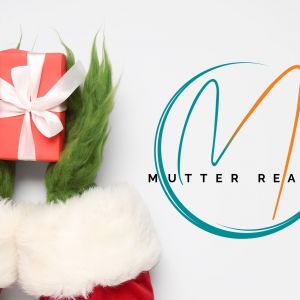 Mutter Realty Pre-Parade Christmas Movie Party